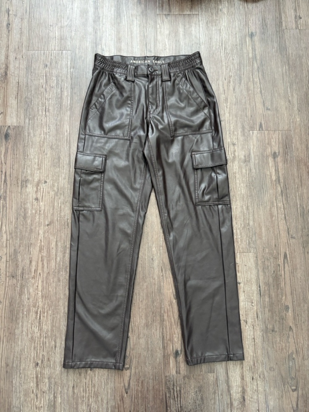 AMERICAN EAGLE STRETCH HIGH WAISTED VEGAN BROWN LEATHER CARGO PANTS WOMENS 6